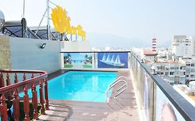 Sen Vàng Luxury Hotel